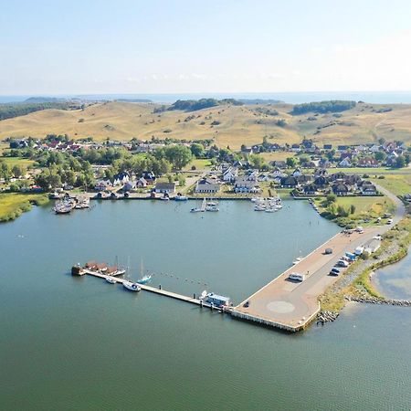 Wassernahes Ferienhaus Mit Meerblick Und Schwimmbadnutzung In Sellin - Ferienhaus Rohrweihe Gager Exterior foto