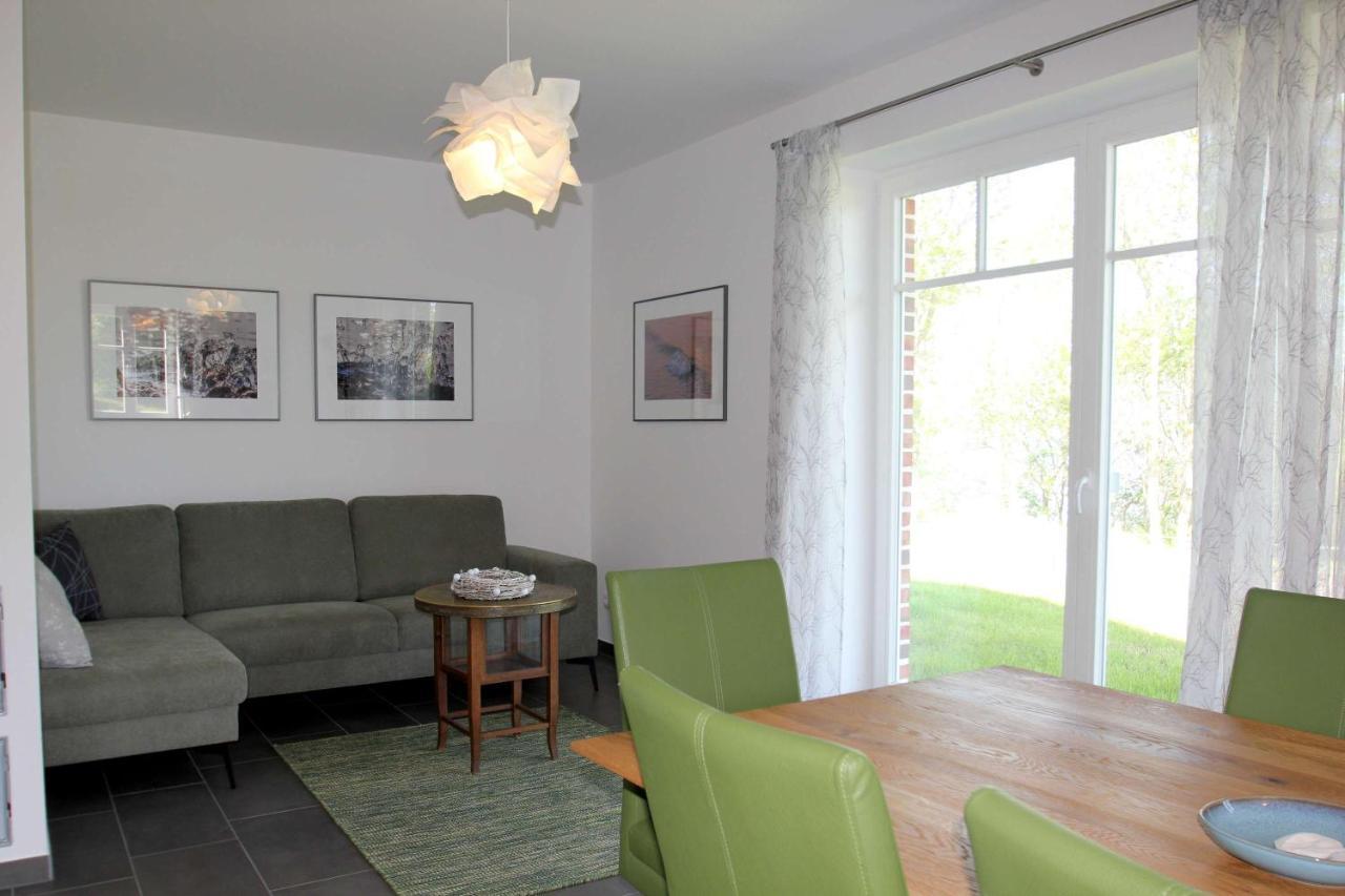 Wassernahes Ferienhaus Mit Meerblick Und Schwimmbadnutzung In Sellin - Ferienhaus Rohrweihe Gager Exterior foto