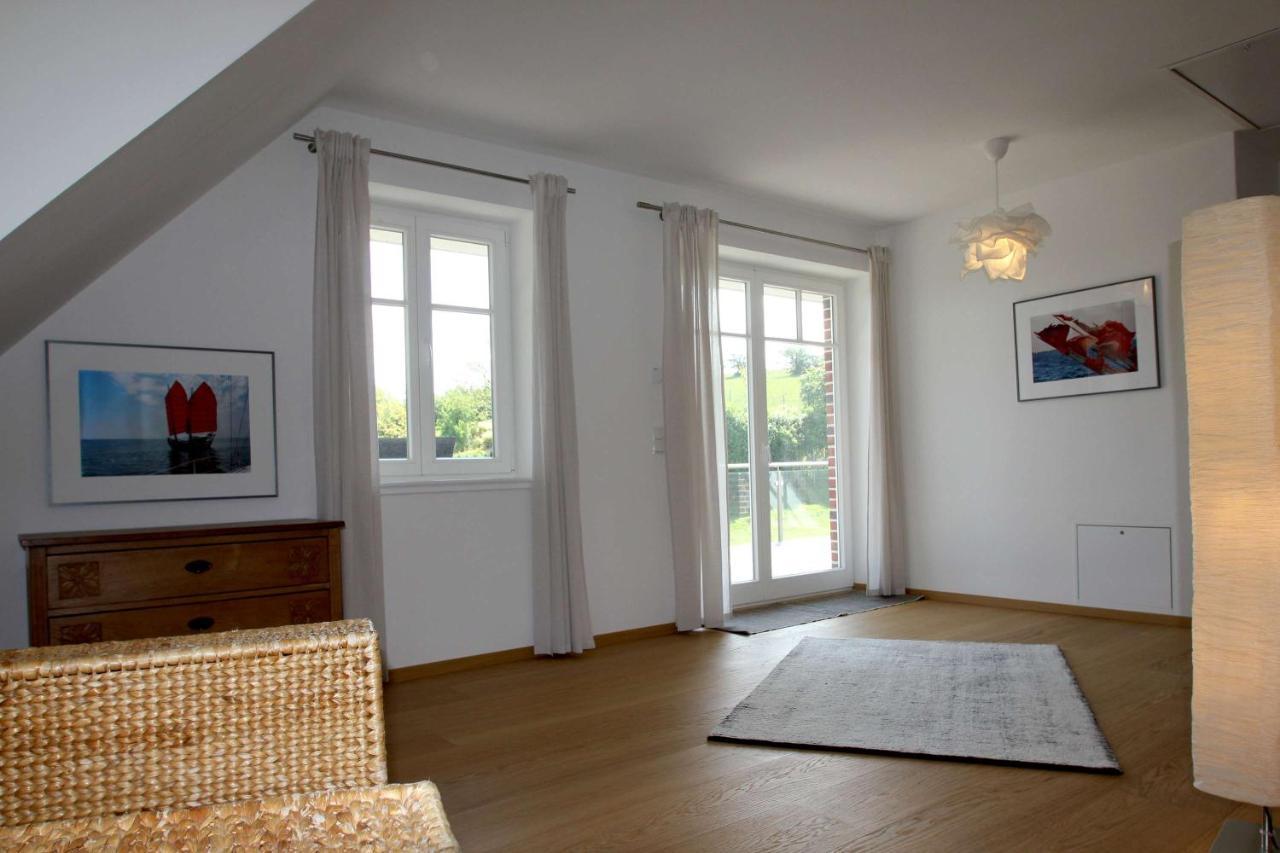 Wassernahes Ferienhaus Mit Meerblick Und Schwimmbadnutzung In Sellin - Ferienhaus Rohrweihe Gager Exterior foto